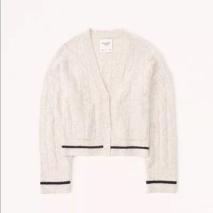 Abercrombie & Fitch Classic Tipped Cardigan